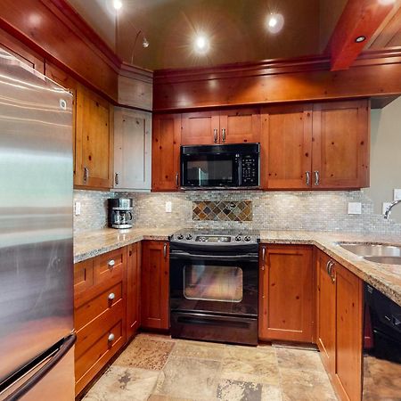 Greystone Lodge Whistler Rom bilde