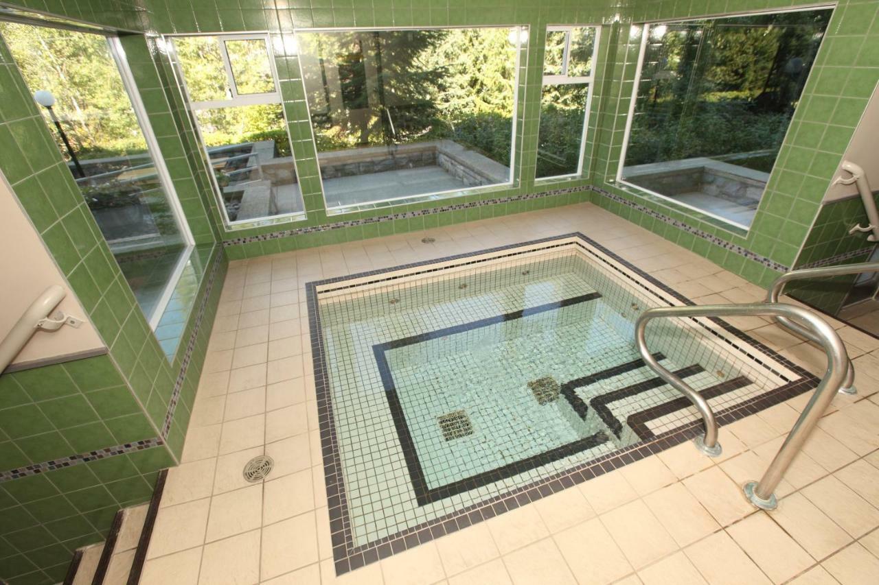 Greystone Lodge Whistler Eksteriør bilde